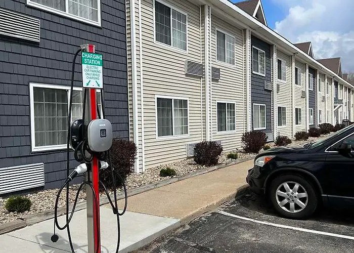 Best Western Plymouth Inn-White Mountains